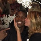 Paul Pogba et Julia Roberts : le bisou improbable et mémorable