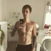 Justin Bieber ENFIN de retour sur Instagram : il poste des selfies torse nu