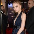 César 2017 : Lily-Rose Depp sexy et glamour sur le tapis rouge