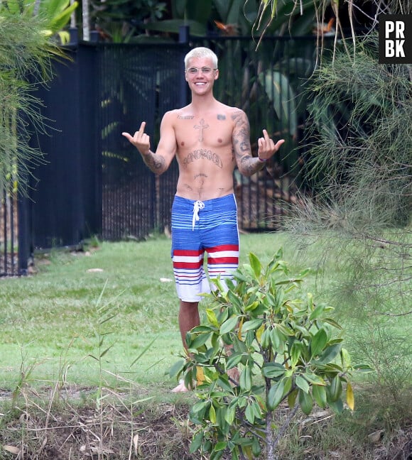 Justin Bieber pas content face aux photographes en Australie le 14 mars 2017