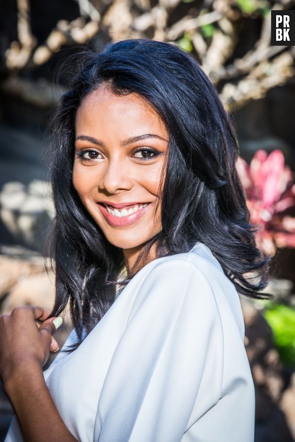 Nehuda (Les Anges 8) n'est plus brune, elle s'est teint les cheveux entièrement en blond !