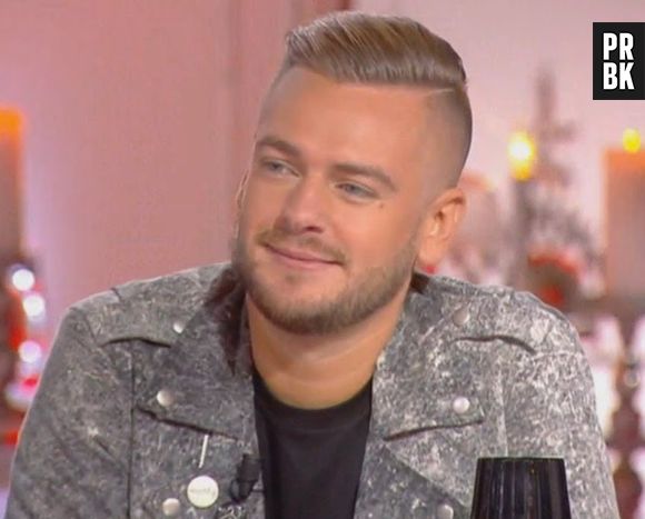 Jeremstar en couple, il se confie sur son compagnon : "Ça a tout de suite collé", "je suis très attaché à ce garçon".