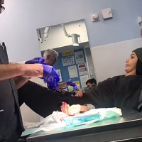 Nabilla Benattia à l'hôpital : elle dévoile sa blessure sur Snapchat
