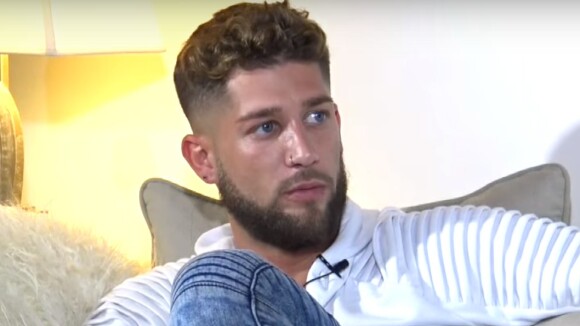 Paga (Les Marseillais) a oublié Adixia : "Je suis avec une fille extraordinaire"