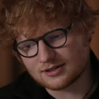 Ed Sheeran "né roux, bègue"... Son portrait dans Sept à Huit choque les fans