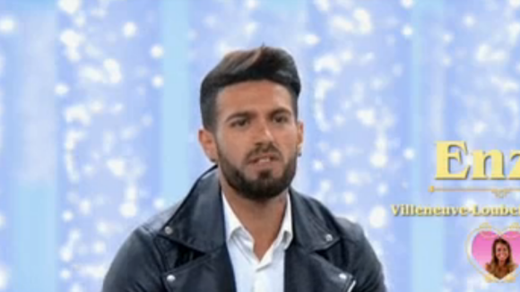 Enzo (Les Princes et Princesses de l'Amour) en couple avec une prétendante de Benjamin ?