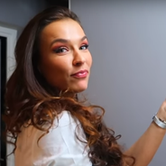 Julie Ricci bisexuelle ? Son coming out était bidon, c&#039;était en fait un défi... qui passe mal