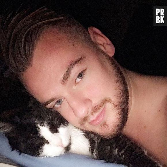 Jeremstar au coeur d'une polémique sordide : "effondré", il aurait "suspendu son activité" avec Les Terriens du Dimanche !