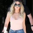 Khloe Kardashian enceinte : la star avoue être complexée par les kilos de grossesse !
