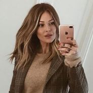 Caroline Receveur enceinte : le sexe de son bébé révélé ? Ses followers cherchent tous les indices