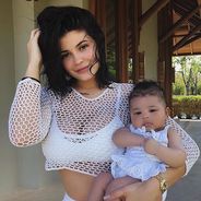 Kylie Jenner, la folle théorie : et si Stormi était en fait la fille de son garde du corps ?