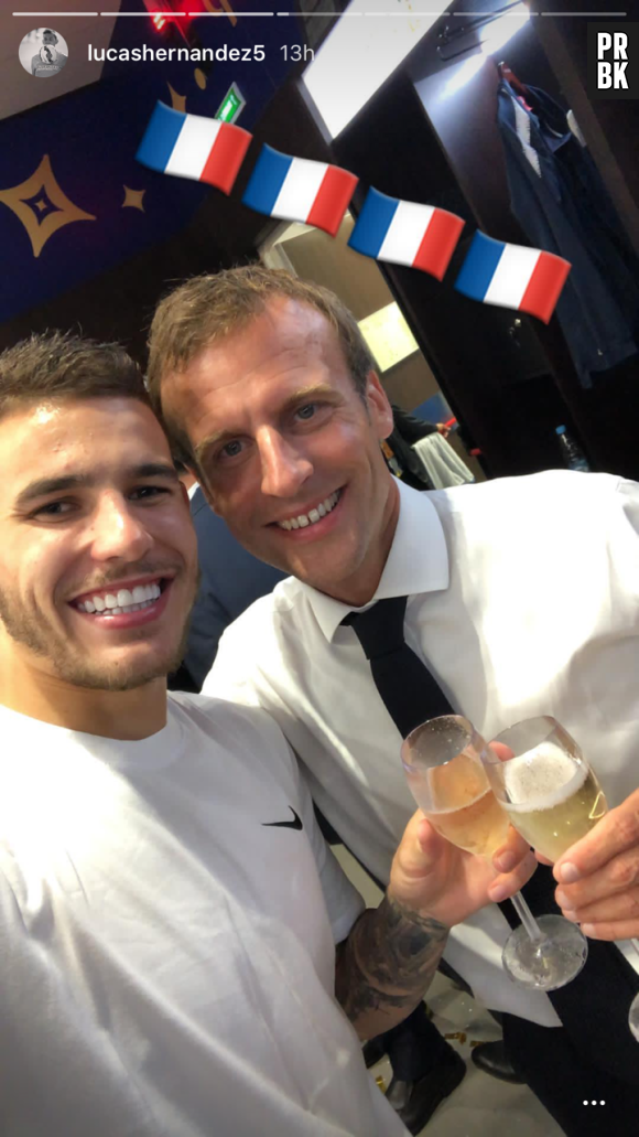Coupe du monde 2018 : Lucas Hernandez prend la pose avec Emmanuel Macron après la victoire des Bleus