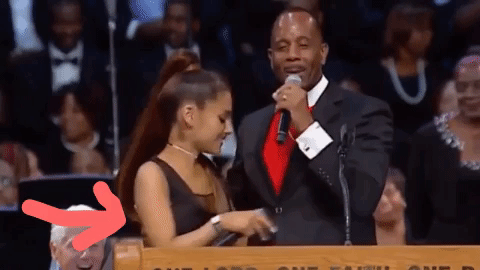 Ariana Grande agressée sexuellement en direct, les internautes révoltés