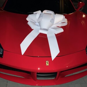 Kris Jenner gâtée par sa fille Kylie Jenner : elle lui a offert une Ferrari en cadeau d'anniversaire !