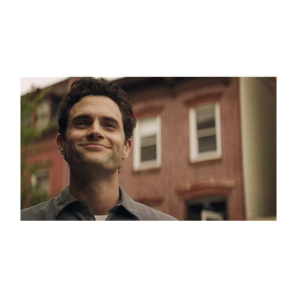 You saison 2 : après New York, la série déménage à Los Angeles