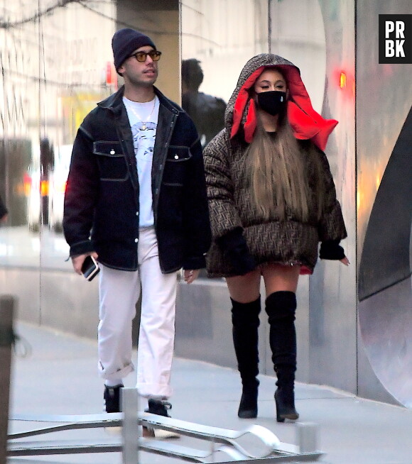 Ariana Grande en compagnie de Ricky Alvarez dans les rues de New York