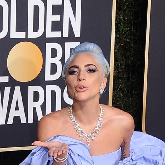 Lady Gaga sur le tapis rouge des Golden Globes le 6 janvier 2019