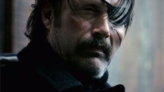 Polar (Netflix) : Mads Mikkelsen défonce tout le monde dans une bande-annonce hallucinante