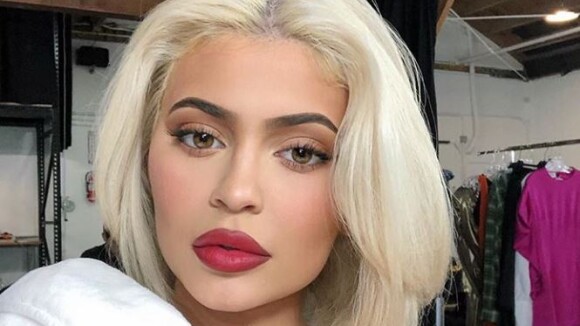 Kylie Jenner : Comment avoir ses lèvres pulpeuses sans chirurgie esthétique ? Nos tips beauté