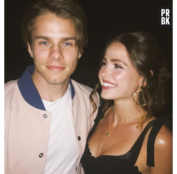 Jake Manley (The Order) en couple avec Jocelyn Hudon