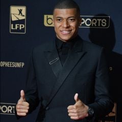 Kylian Mbappé sur le point de quitter le PSG ? Son coup de pression en pleine cérémonie
