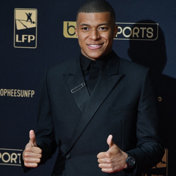 Kylian Mbappé sur le point de quitter le PSG ? Son coup de pression