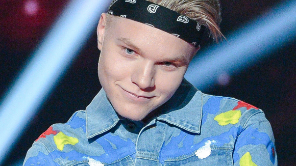 Albi (The Voice 8) : "petit, j'étais très blanc de peau et on me critiquait méchamment"