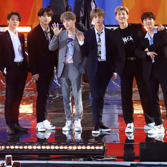 BTS à Paris : voilà les meilleurs montages photos des fans