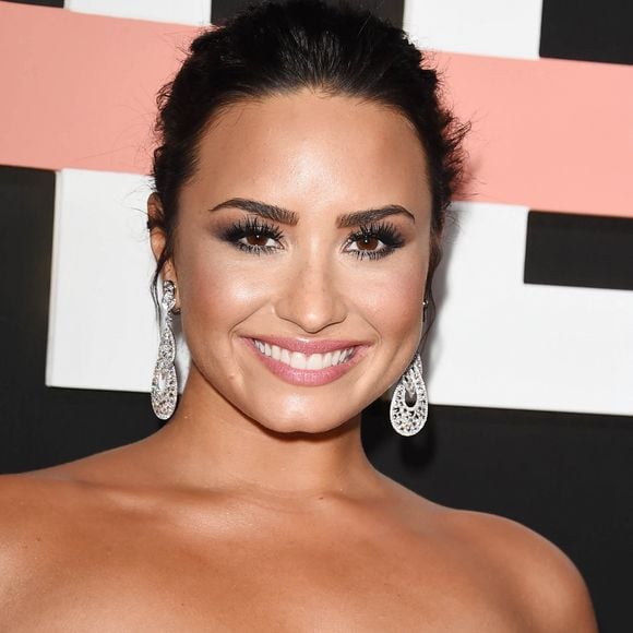Demi Lovato assume sa cellulite sur Instagram et accepte enfin son corps