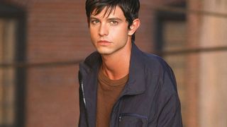 Roswell New Mexico saison 2 : Jason Behr, le Max Evans de la série originale, au casting !