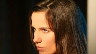 Zoe Felix ... lutte contre le cancer du sein ... en vidéo