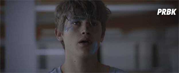 Victor Meutelet dans le clip de All the Things We Should Have Done de Louise Eliott