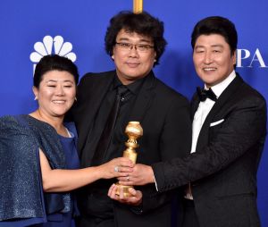 L'équipe de Parasite récompensée aux Golden Globes 2020 le 5 janvier à Los Angeles
