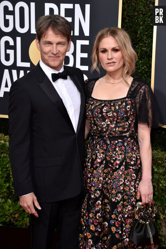Stephen Moyet et Anna Paquin sur le tapis rouge des Golden Globes 2020 le 5 janvier à Los Angeles