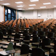 Grèves : les étudiants de la fac Nanterre invités à dormir dans un gymnase pendant les partiels