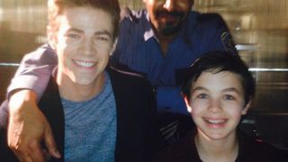 The Flash : un acteur mort à seulement 16 ans, Grant Gustin lui rend un bel hommage