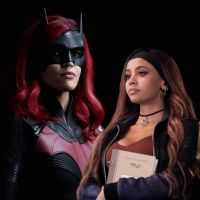 Batwoman saison 2 : Vanessa Morgan (Riverdale) recrutée pour remplacer Ruby Rose ?