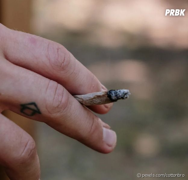 Cannabis : ce que vous risquez si vous êtes chopé en train de fumer de la weed