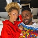 Jason Derulo bientôt papa : sa petite amie Jena Frumes enceinte de leur premier enfant !