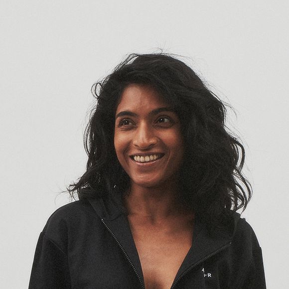 Orelsan et Sébastian Strappazzon dévoilent la nouvelle collection SS21 (printemps-été 2021) d'Avnier, stylée et engagée