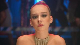 Elite saison 5 : Ester Expósito (Carla) de retour ? Elle répond sans ambiguïté