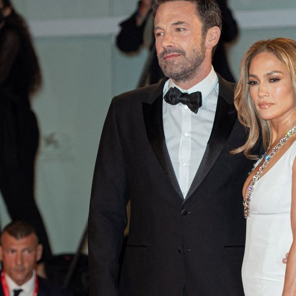 Jennifer Lopez et Ben Affleck posent au Festival de Venis le 10 septembre 2021