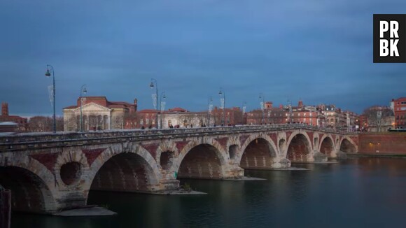 Emily in Paris saison 2 : le pont Neuf de Toulouse ajouté par erreur dans la série