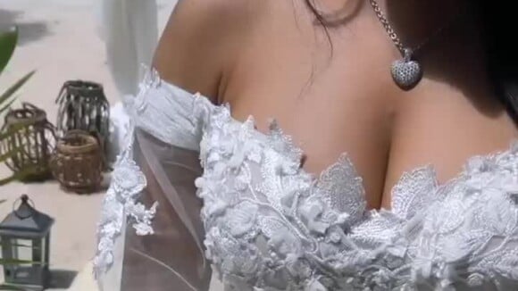 Milla Jasmine s'est mariée à Lorenzo aux Seychelles : la candidate de télé-réalité a dévoilé des photos du mariage, de sa robe et de sa bague.