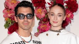 Sophie Turner enceinte de Joe Jonas : elle officialise enfin sa 2ème grossesse au MET