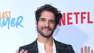 Tyler Posey demande de l'argent à ses fans pour aider sa demi-soeur et se prend un tollé