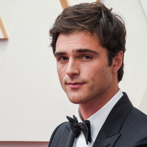 Jacob Elordi sur le tapis rouge des Oscars 2022