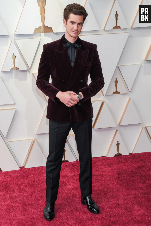 Andrew Garfield sur le tapis rouge des Oscars 2022