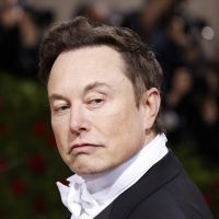 Elon Musk a forcé les employés de Tesla à arrêter le télétravail... Il avait oublié qu&#039;il n&#039;avait pas de bureaux pour tout le monde