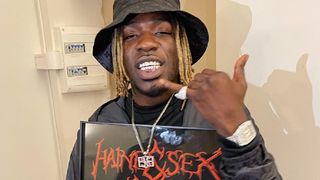 Gazo : "J'ai encore dû restreindre mes sorties, sinon c'est n'importe quoi", il crée une émeute en pleine rue